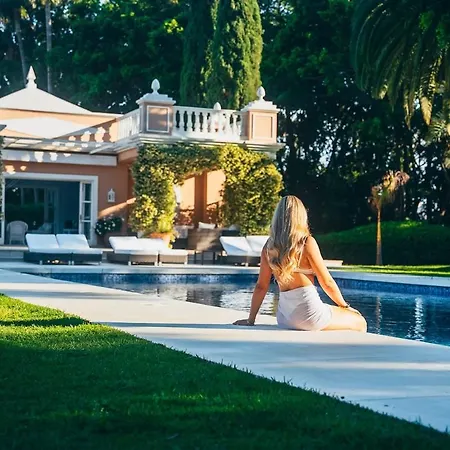 Casa Mil Flores