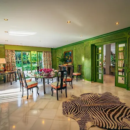 Casa Mil Flores Villa Estepona