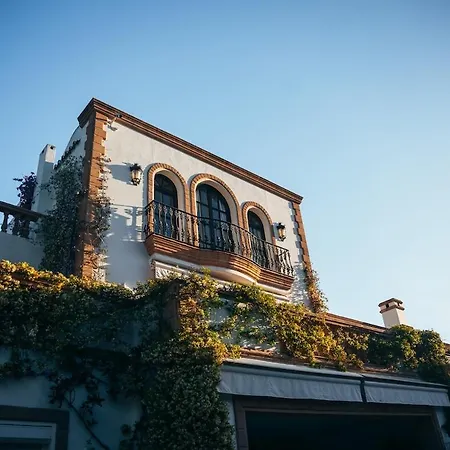 Casa Mil Flores