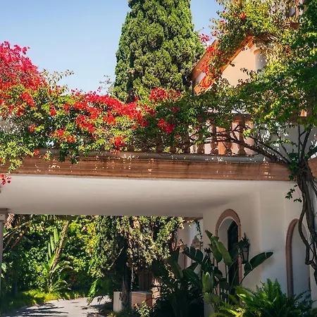 Casa Mil Flores